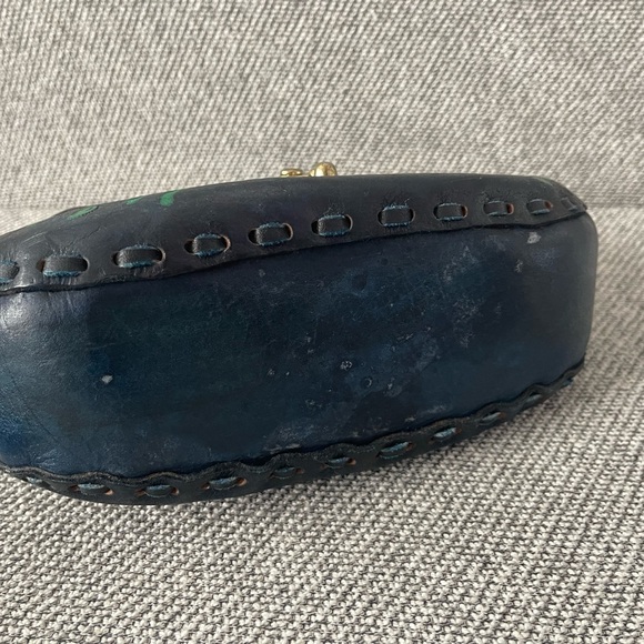 Structured Blue Leather Shoulder Bag with Floral Hand Painted Details Gold Hinge - Picture 9 of 16